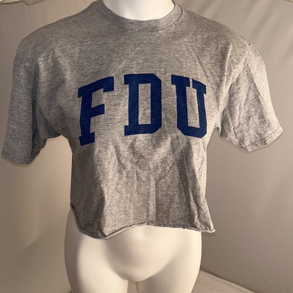 Fairleigh Dickinson University gray cropped short sleeve t-shirt